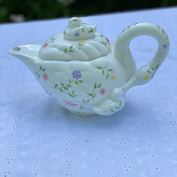Summer Chintz Collectables Porcelain Teapot #973 - Picture 1 of 5